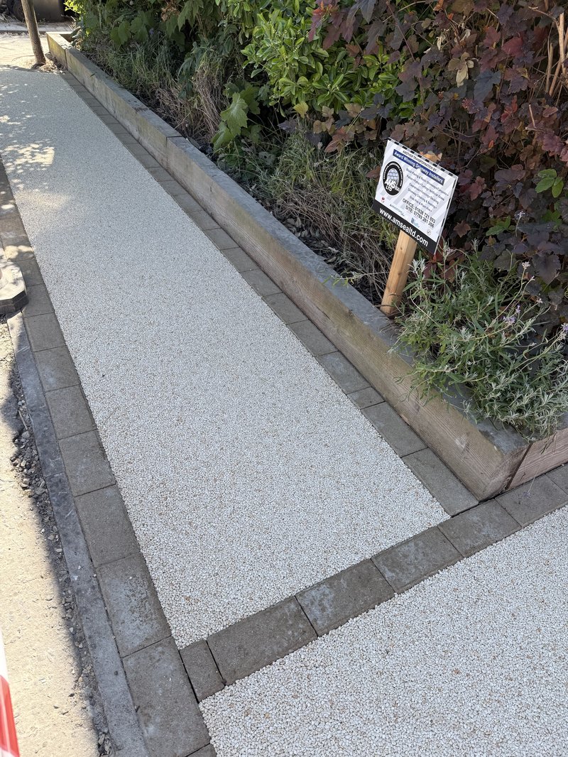 High-quality resin driveway installation Burwell Cambridge CB250RT